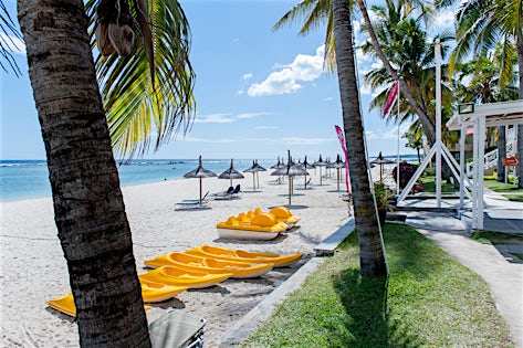 Villas Caroline Beach Hotel